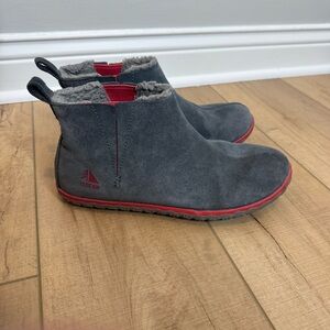 LL Bean Women’s Mountain Slippers Gray Suede Ankle Boots Size 9 M Faux Fur Lined